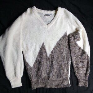 Vintage 70s Pykettes Zig Zag Sharktooth V-Neck Sweater